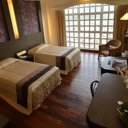 Syuen Hotel Ipoh Bagian luar foto