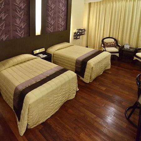 Syuen Hotel Ipoh Bagian luar foto